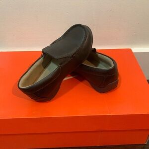 Toddler formal shoes. Like new, only used once for a wedding.